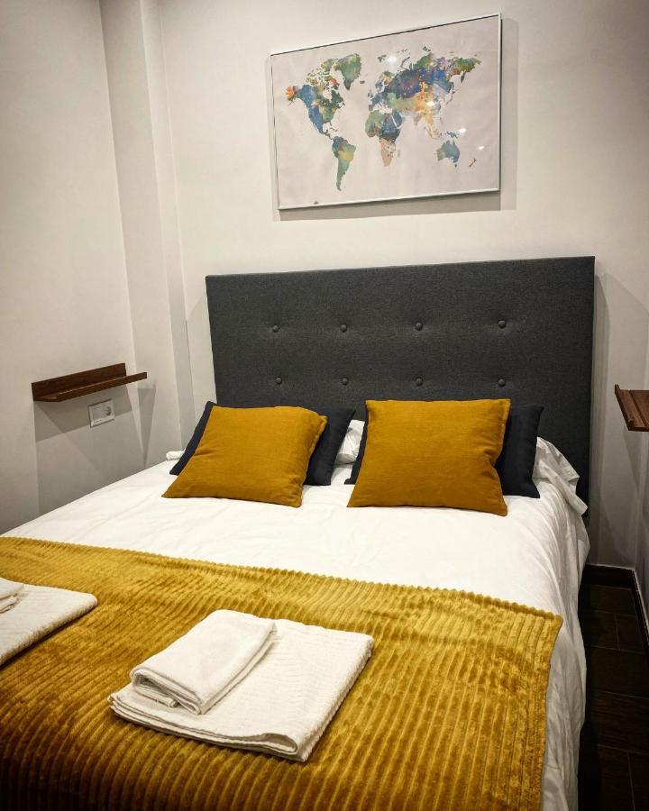 Acogedor Apartamento En La Buhaira Seville Exterior photo